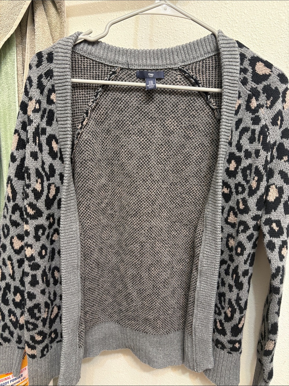 GAP Gray Leopard-Print Open Cardigan with Beige Spots